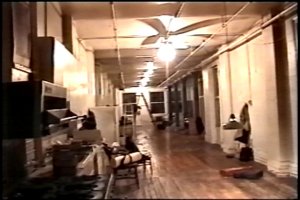 Jonas Mékas - Installation video 5 écrans " Farewell to Soho" - (...)