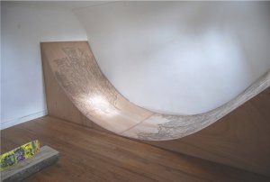 07. Pierre Marie Péquignot - Skate - Rampe en bois, dessin graphite, (...)