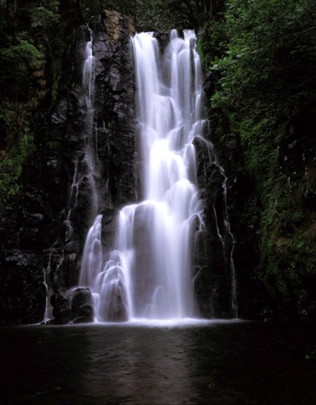 02. Vincent Bergerat - série cascade - 2005 - 160 x 200 cm - Tirage (...)