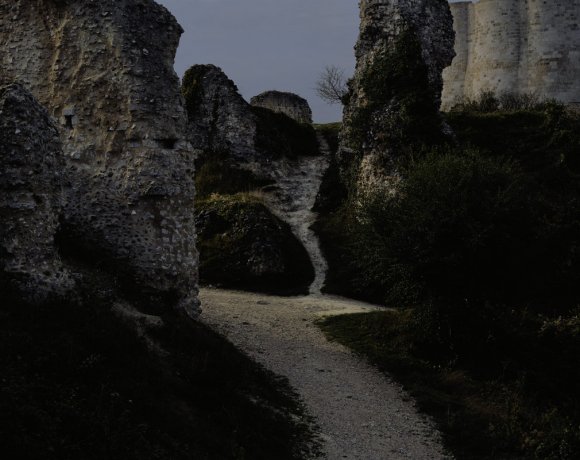 02. Vincent BERGERAT - Le château 2005 - Tirage Chromogénique - Ed. de 5 + (...)